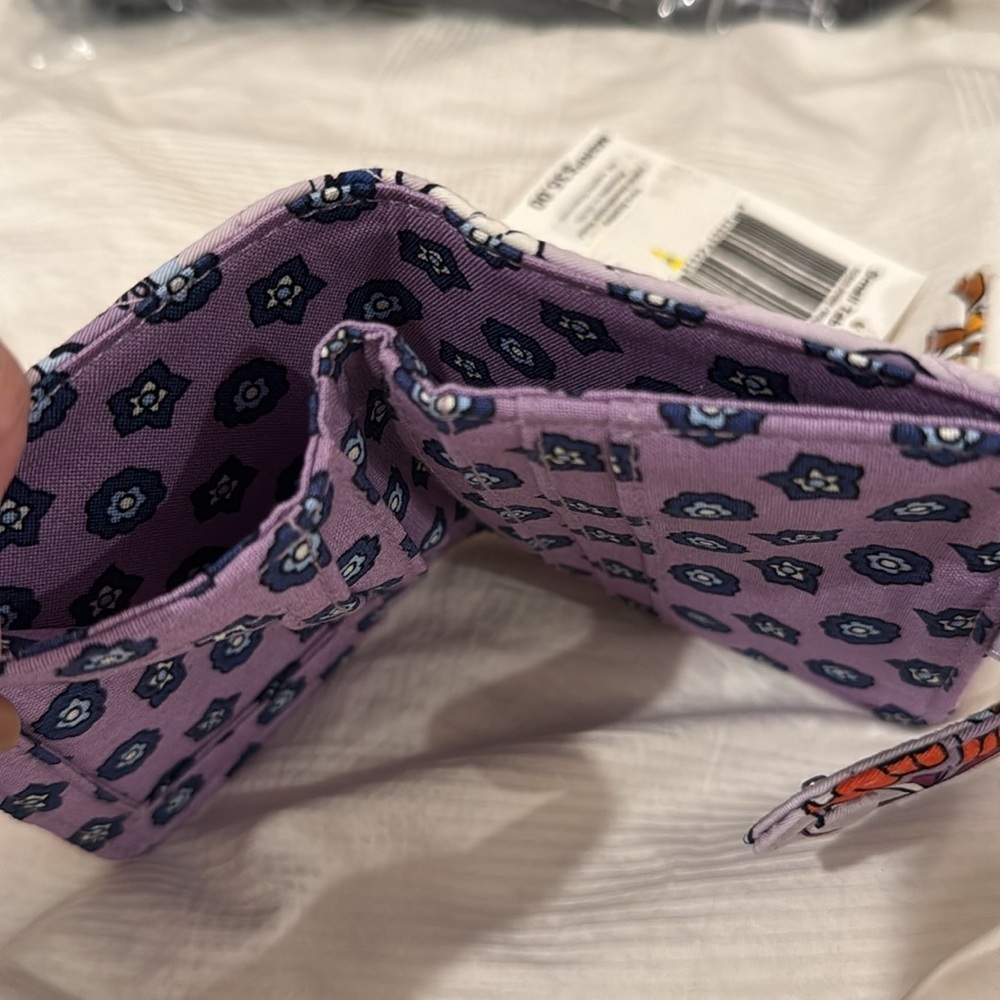 VERA BRADLEY Small Tab Wallet “Wing in Flight” NWT - Picture 4 of 5